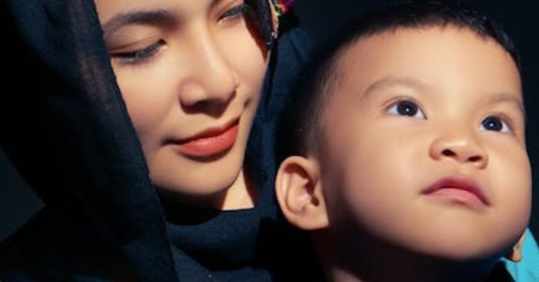 Sáng nắng nóng, uống nước thế nào để đỡ mệt giữa ngày?